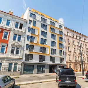 Brand New # 42 In Brand New Building With Free Parking In The Center Praha