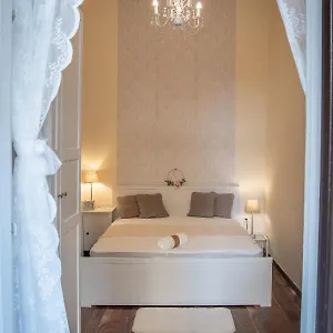 https://broadway-32.inbudapesthotels.com